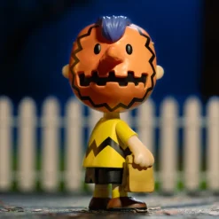 Peanuts Reaction Figure Wave 4 - Masked Charlie Brown