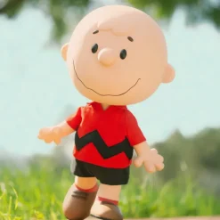 Peanuts Supersize - Charlie Brown (Red Shirt)