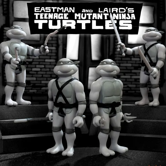 Teenage Mutant Ninja Turtles Reaction Figure Wave 9 - Leonardo (Comic Greyscale)
